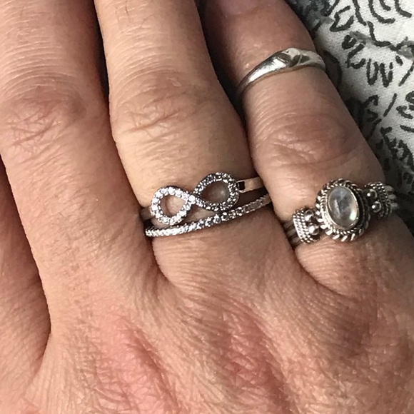 Kay Jewelers Jewelry - Size 7 engagement set lots of sparkle